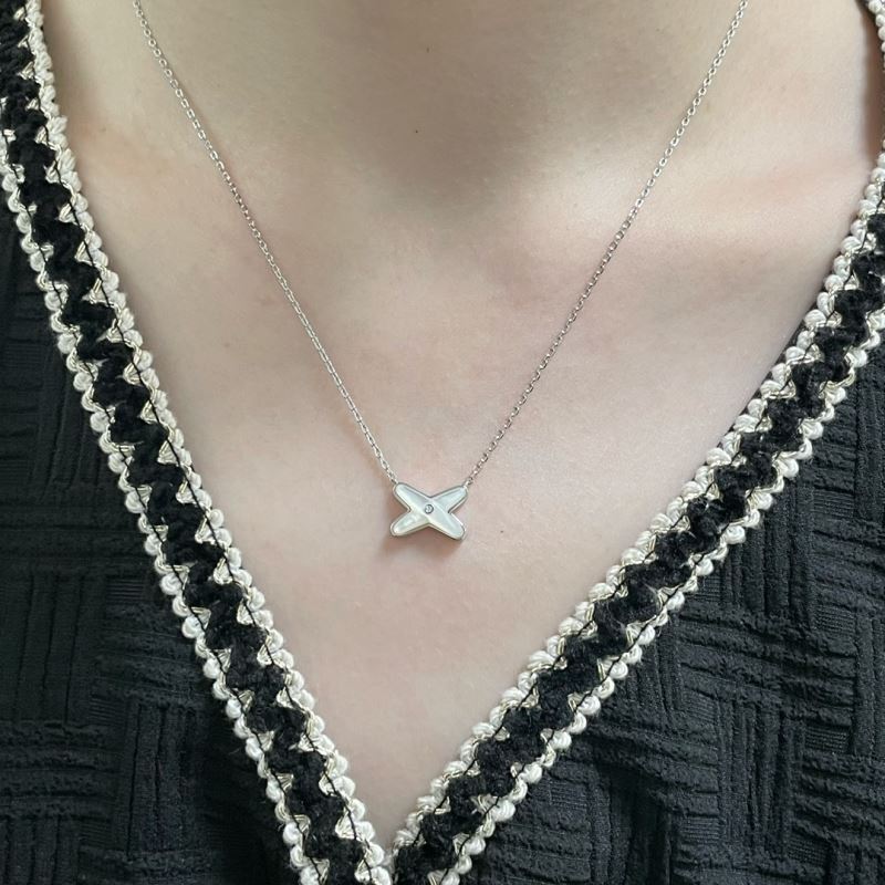 CHAUMET